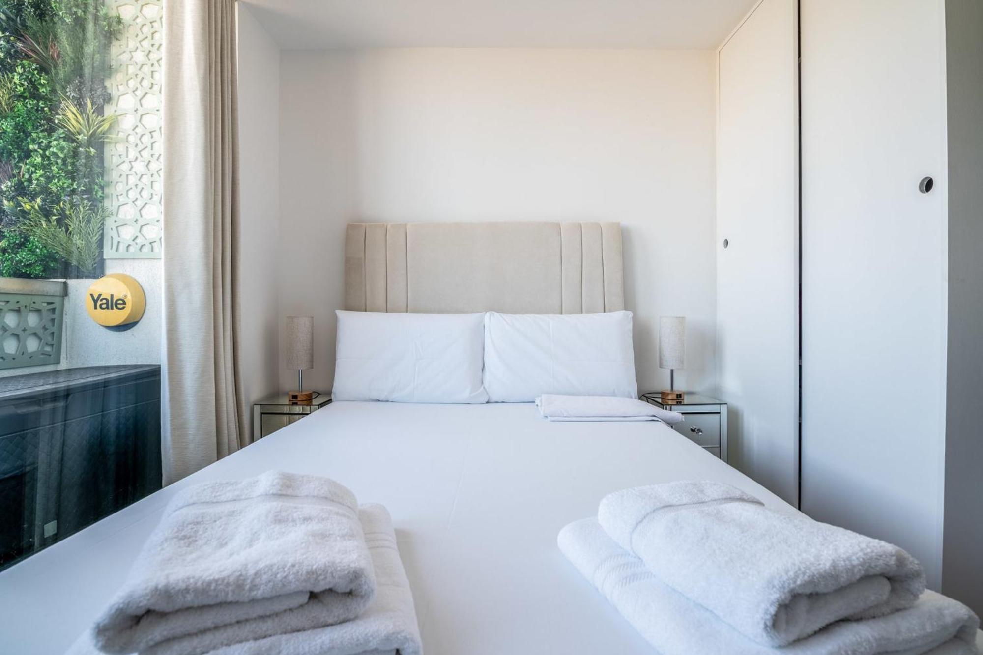 Canary Wharf Retreat With Free Secure Parking Londres Exterior foto